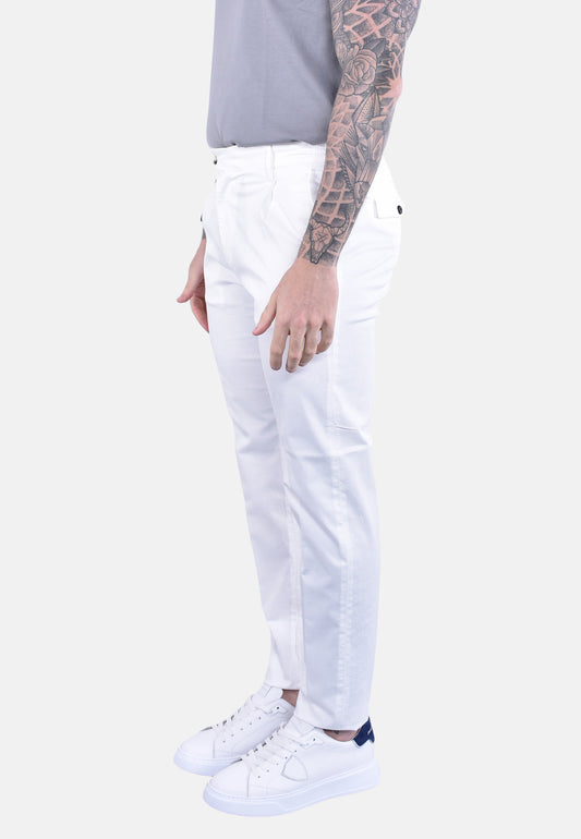 PANTALONE CON PINCES