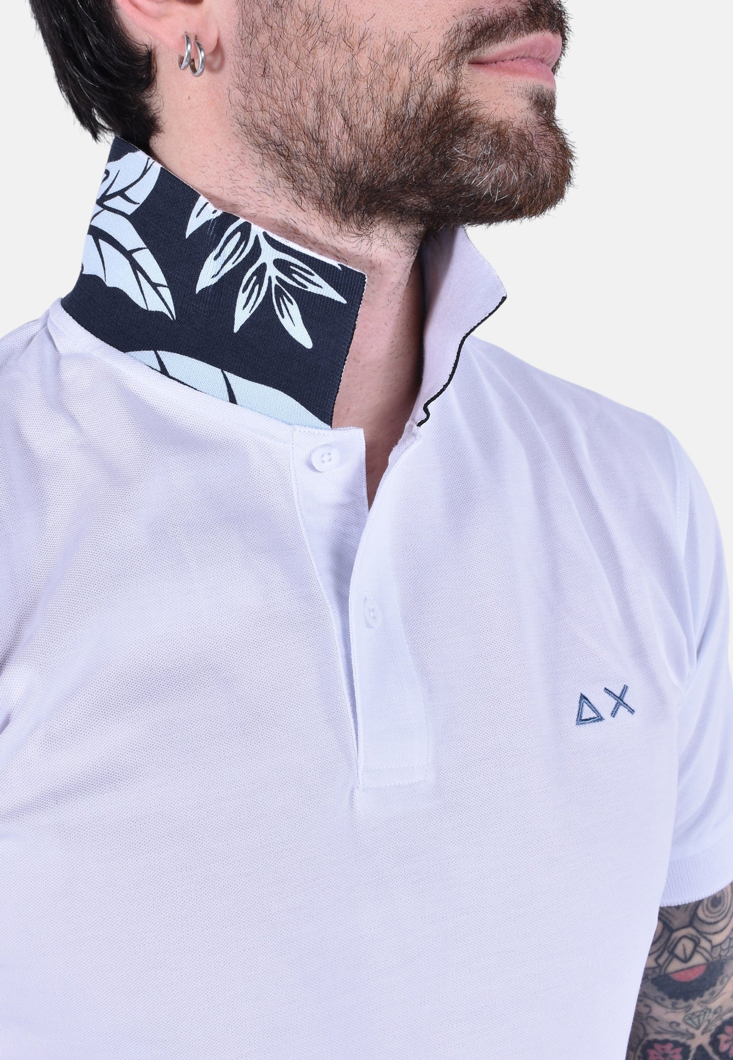 POLO PRINT UNDER COLLAR SHORT SLEEVES