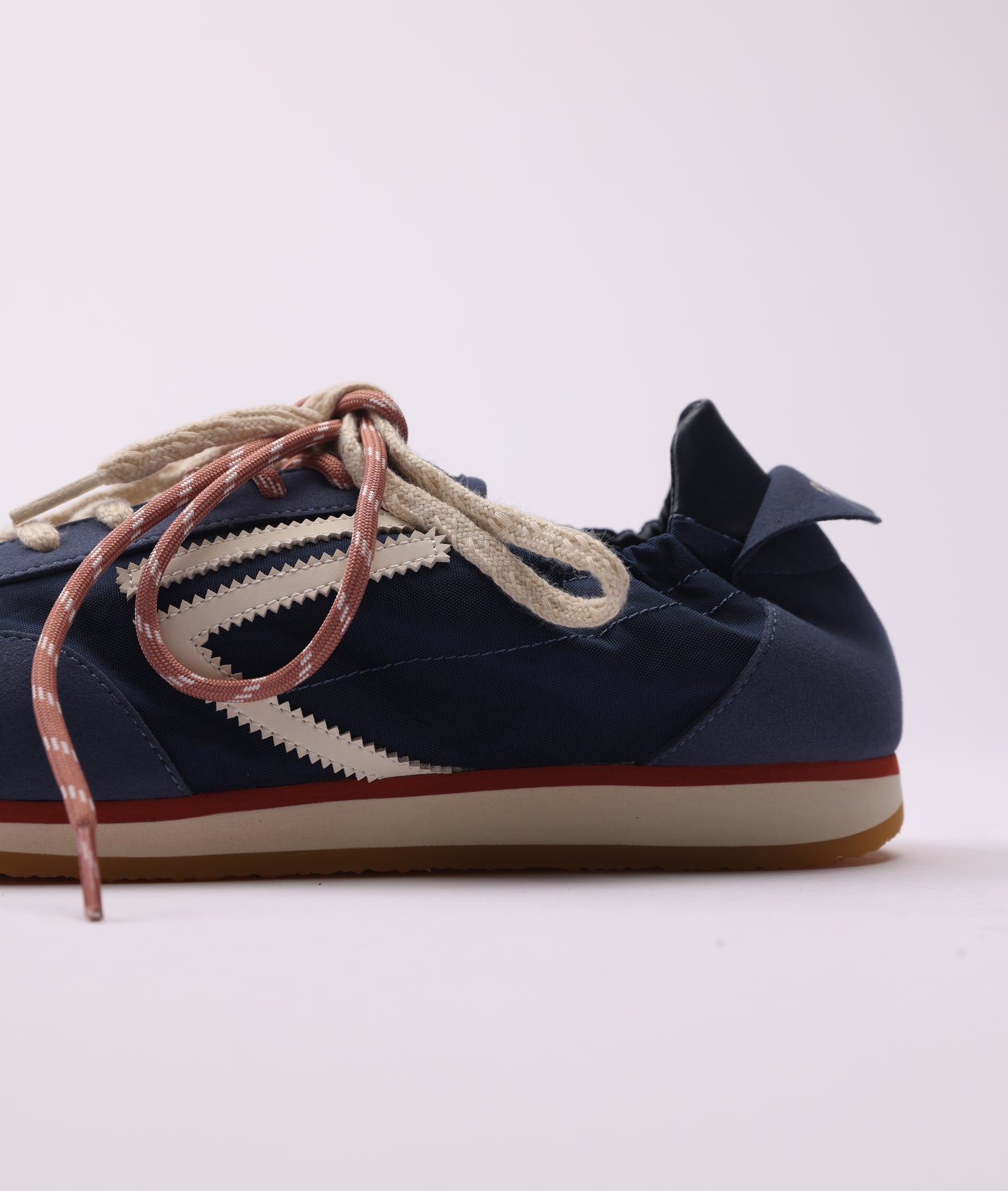 6.02 PANTHER VINTAGE NYLON