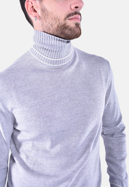 MAGLIONE DOLCEVITA CON RICAMI