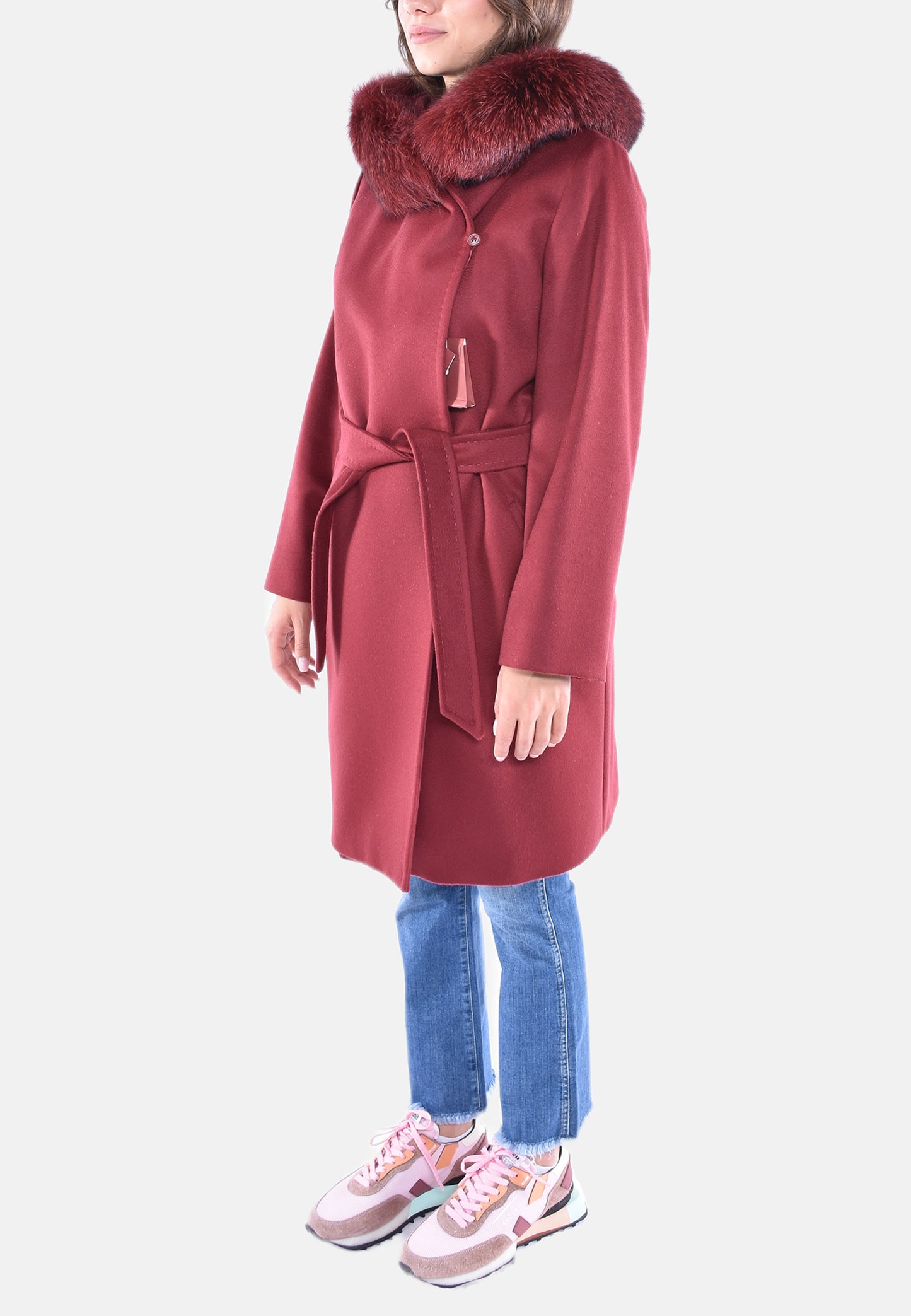 CAPPOTTO CON CAPPUCCIO E PELO MANGO