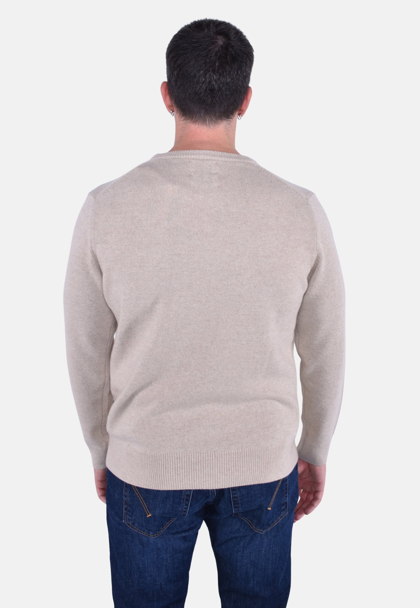 ROUND NECK SWEATER