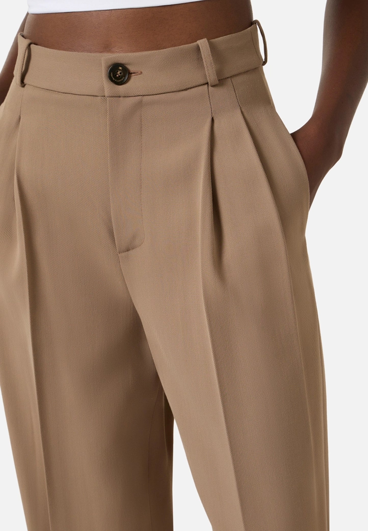 PANTALONI IN GABARDINA CON PENCES