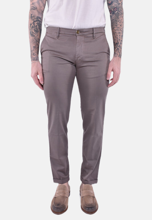 MUCHA CHINOS UOMO CON RISVOLTO