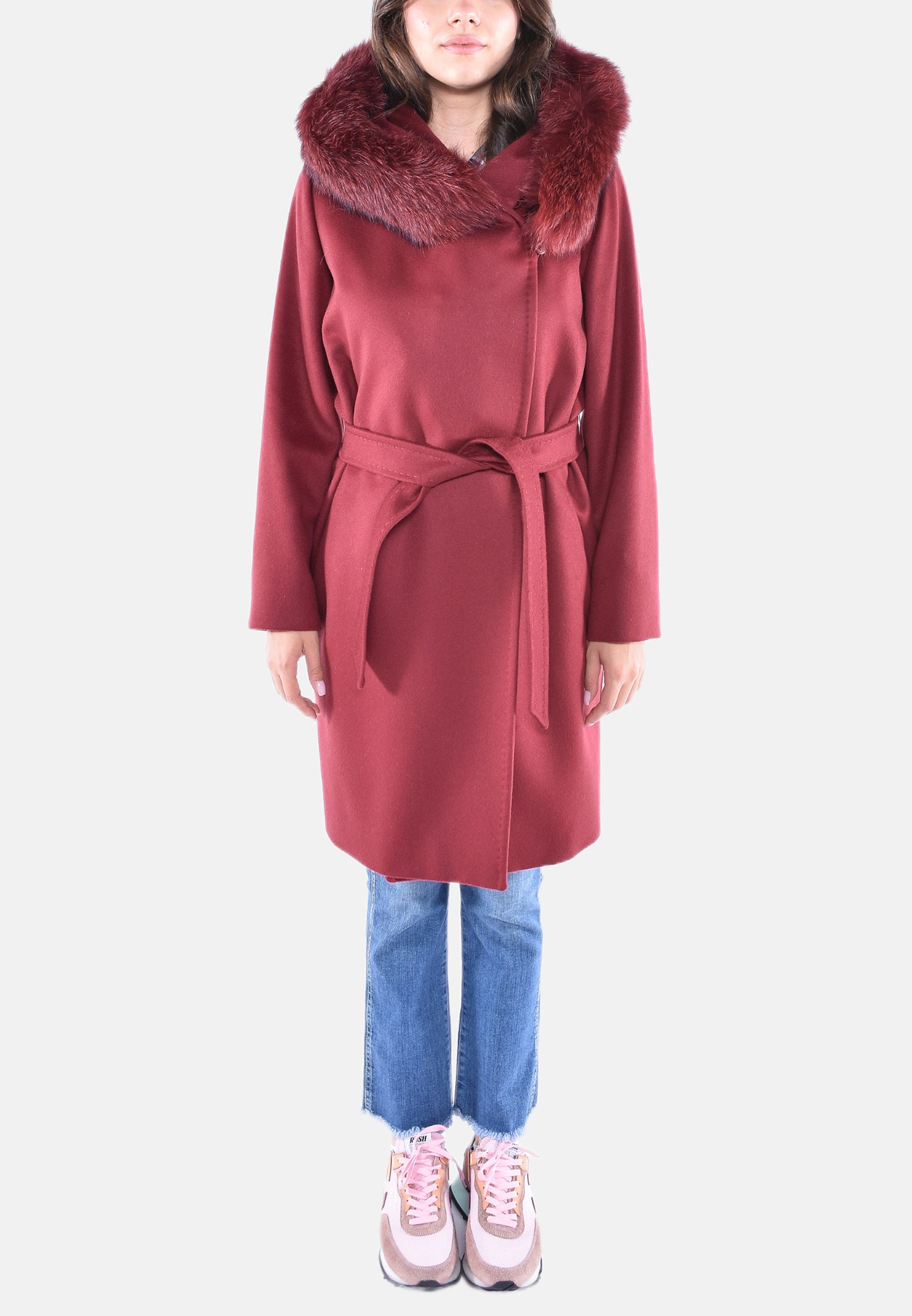 CAPPOTTO CON CAPPUCCIO E PELO MANGO